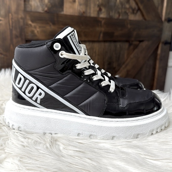 CHRISTIAN DIOR D Player High-Top Sneakers - Picture 1 of 15